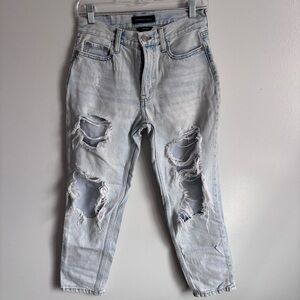 ⭐️⭐️⭐️Aeropostale Light Blue Mom Jeans